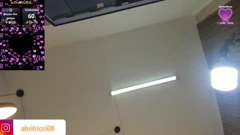 Snapshot of abril_ricci chatting on March 10, 3:45 am Abril  online show from March 10, 3:45 am