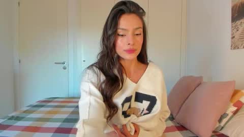 Snapshot of abrilhelena8 chatting on October 2, 8:43 am Helena online show from October 2, 8:43 am