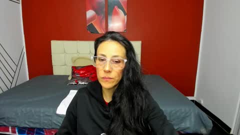 Snapshot of abrillee1 chatting on February 13, 8:03 pm ABRIL online show from February 13, 8:03 pm