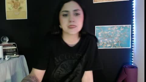 Absenta vert online show from May 11, 1:00 am