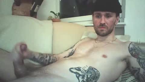 achix2704 online show from March 2, 7:54 pm