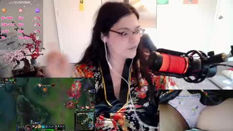 AChubbyGummy online show from April 25, 10:18 pm