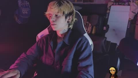 Acid Milo online show from May 20, 6:08 am