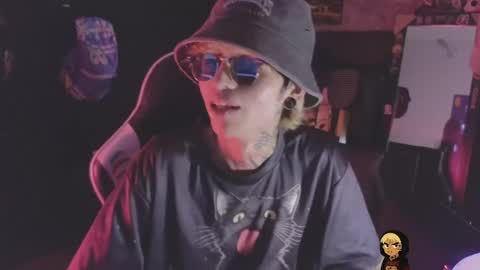 Snapshot of acidmilo chatting on May 25, 11:11 pm Acid Milo online show from May 25, 11:11 pm