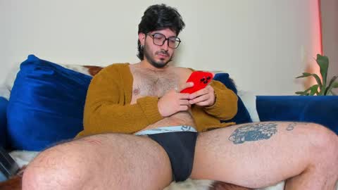 Snapshot of ackerman_eren_ chatting on January 15, 1:09 pm R. online show from January 15, 1:09 pm