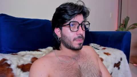 Snapshot of ackerman_eren_ chatting on January 31, 7:08 pm R. online show from January 31, 7:08 pm