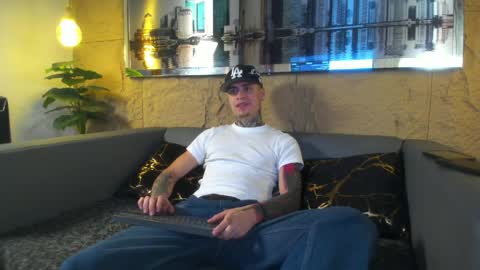 Acxel online show from April 2, 7:55 pm