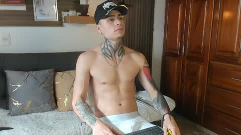 Acxel online show from April 8, 8:42 pm