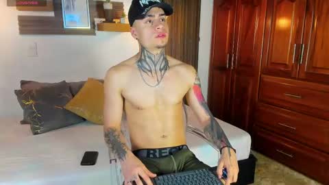 Snapshot of acxel_prescot chatting on April 22, 9:16 pm Acxel online show from April 22, 9:16 pm
