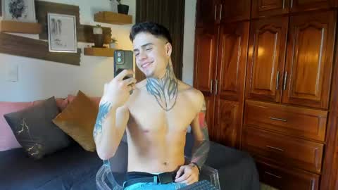Snapshot of acxel_prescot chatting on April 24, 8:33 pm Acxel online show from April 24, 8:33 pm