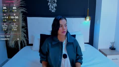 Snapshot of ada_monroe10 chatting on June 5, 1:28 pm online show from June 5, 1:28 pm