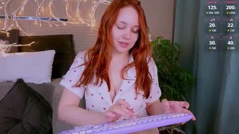 Snapshot of ada_mur chatting on February 11, 2:33 pm Ada online show from February 11, 2:33 pm