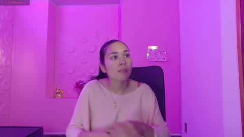 Adaira online show from November 15, 4:43 am