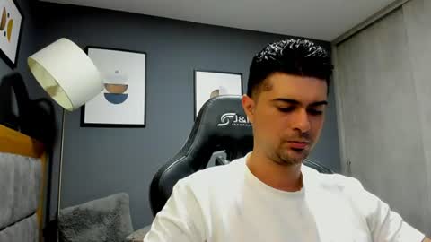 Snapshot of adam_clarke chatting on June 26, 1:21 am adam clarke online show from June 26, 1:21 am