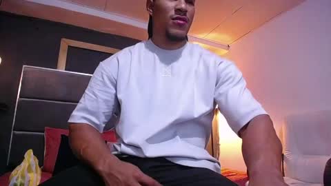 Snapshot of adam_fit19cm chatting on April 23, 2:08 pm adam_fit19cm online show from April 23, 2:08 pm