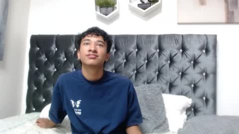 adam_ford1 online show from January 9, 5:37 pm