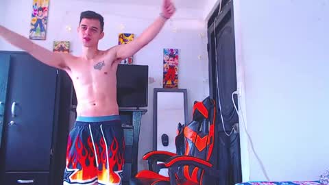 adam hot11 online show from April 10, 3:28 pm