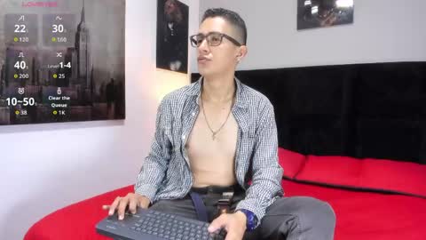 Snapshot of adam_walker_1 chatting on May 12, 3:31 pm adam_walker_1 online show from May 12, 3:31 pm