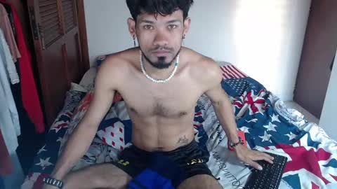 Snapshot of adam_x256 chatting on February 1, 12:05 pm instagram  adam x256 online show from February 1, 12:05 pm