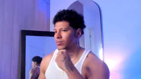 adambrocs1 online show from February 2, 12:59 pm