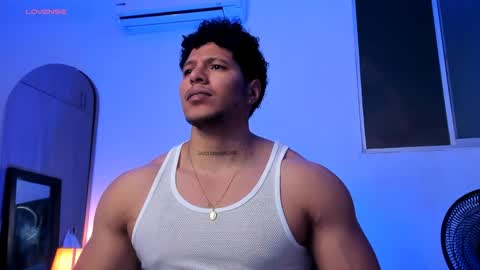 adambrocs1 online show from April 5, 11:35 pm