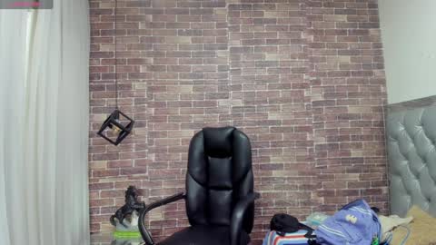 Snapshot of adamcoox chatting on December 22, 12:05 pm Adam online show from December 22, 12:05 pm