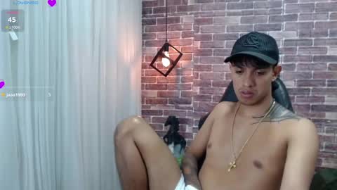 Snapshot of adamcoox chatting on February 11, 8:48 am Adam online show from February 11, 8:48 am