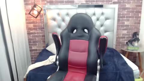 Snapshot of adamcoox chatting on March 1, 10:13 am Adam online show from March 1, 10:13 am