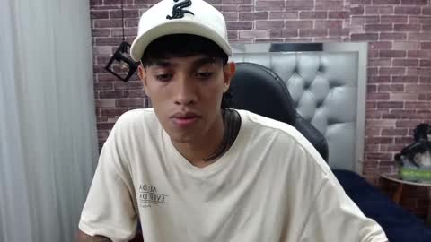 Snapshot of adamcoox chatting on March 4, 3:55 am Adam online show from March 4, 3:55 am