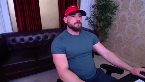 Snapshot of adamjameson chatting on April 21, 4:41 am AdamJameson online show from April 21, 4:41 am