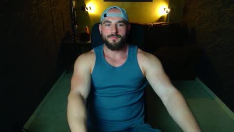 Snapshot of adamjameson chatting on April 30, 5:03 am AdamJameson online show from April 30, 5:03 am