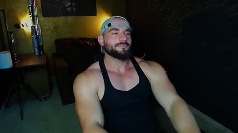 Snapshot of adamjameson chatting on May 25, 5:02 am AdamJameson online show from May 25, 5:02 am