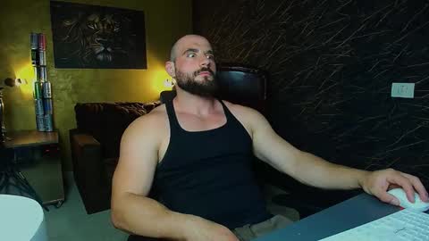 Snapshot of adamjameson chatting on June 2, 4:47 am AdamJameson online show from June 2, 4:47 am