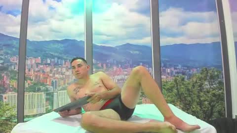 Snapshot of adammendoza34 chatting on July 11, 2:58 am adammendoza34 online show from July 11, 2:58 am
