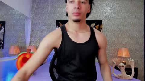 Snapshot of adams_collins_ chatting on October 16, 11:22 am Adams online show from October 16, 11:22 am