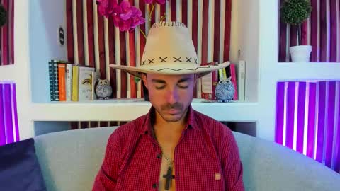 Snapshot of adams_sanz chatting on February 7, 7:17 pm Im Adams Sanz online show from February 7, 7:17 pm