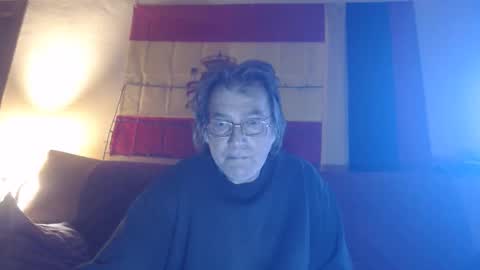 Snapshot of adan51 chatting on May 7, 5:24 am Adan online show from May 7, 5:24 am