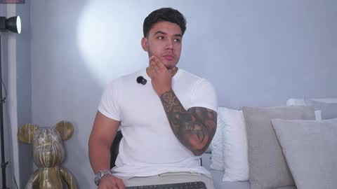 Adan Johns online show from June 7, 12:20 pm