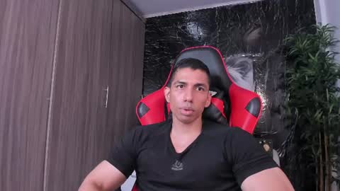 Snapshot of adan_sin1 chatting on June 22, 4:15 pm Adan Sin online show from June 22, 4:15 pm