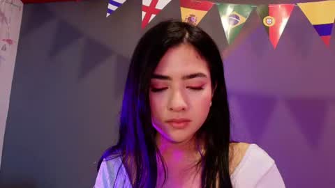 Snapshot of adara_johnson_ chatting on June 21, 11:46 am Adara Johnson online show from June 21, 11:46 am
