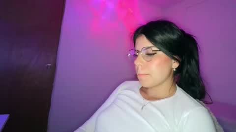 Adara online show from March 18, 2:04 am