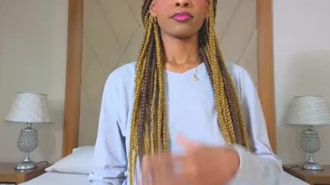 Snapshot of adarasmiith chatting on January 14, 12:45 pm adarasmiith online show from January 14, 12:45 pm