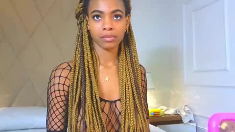 Snapshot of adarasmiith chatting on January 18, 12:26 pm adarasmiith online show from January 18, 12:26 pm