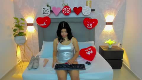 A D A R N A online show from February 15, 2:47 am