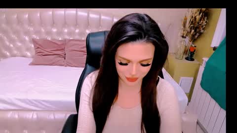 Snapshot of adarubyy chatting on December 19, 4:56 am adarubyy online show from December 19, 4:56 am