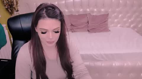 Snapshot of adarubyy chatting on January 25, 5:18 am adarubyy online show from January 25, 5:18 am