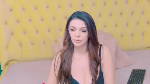 Snapshot of adarubyy chatting on February 12, 3:18 am adarubyy online show from February 12, 3:18 am