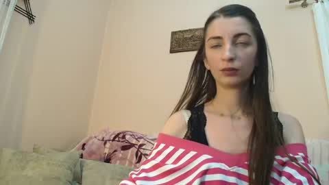 Snapshot of addicted_to_you1 chatting on May 6, 6:46 pm addicted_to_you1 online show from May 6, 6:46 pm
