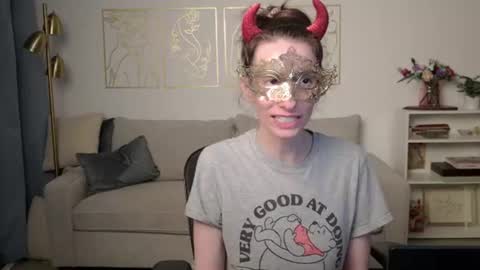Snapshot of addieroseone chatting on July 2, 3:23 am Addison Rose I am currently away for the holiday weekend. Streams start again on 1242024. Enjoy the holiday online show from July 2, 3:23 am