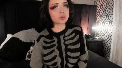 Ade  online show from December 21, 7:37 am